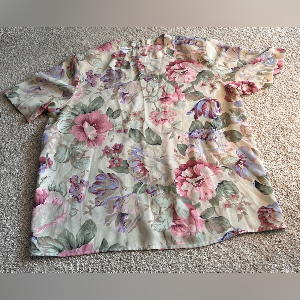 Alfred Dunner Floral Short Sleeve Blouse. Size 16